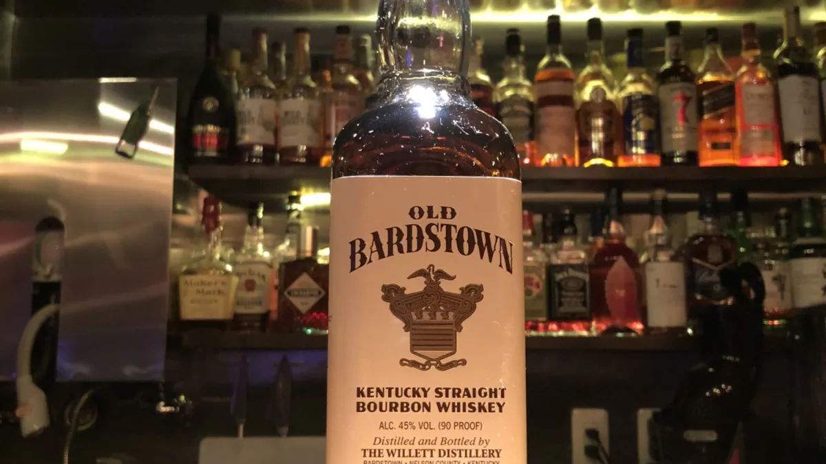 オールド バーズタウン｜骨太なクラシックバーボン｜bar83rd