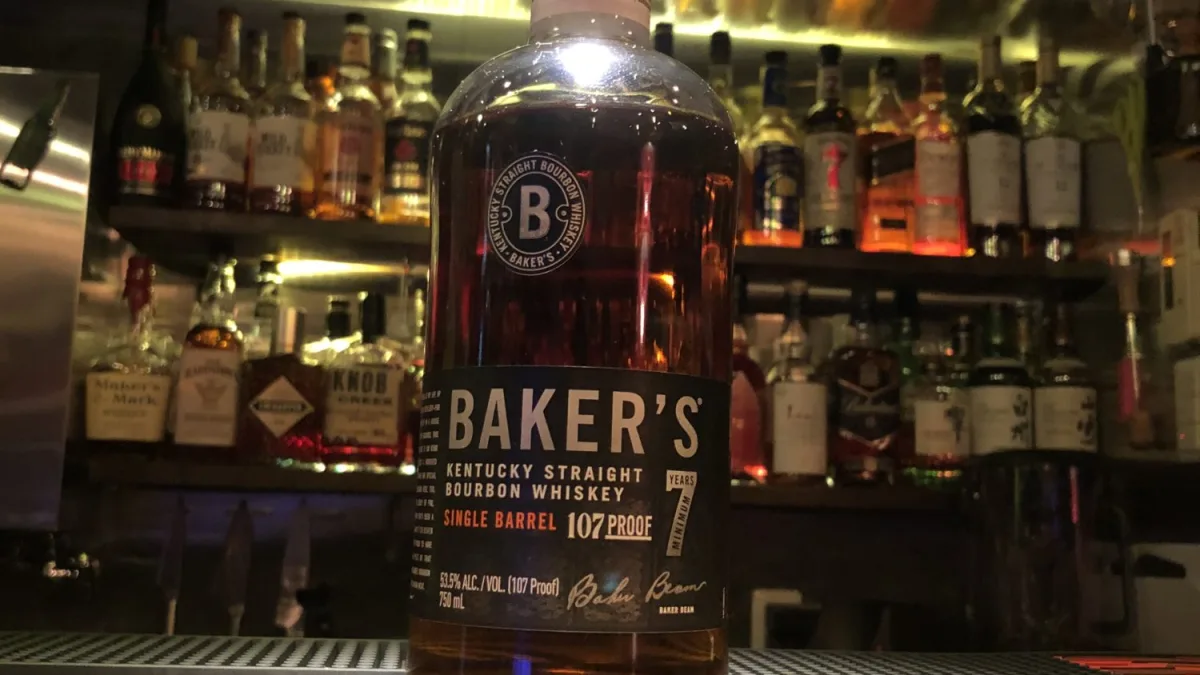 ベーカーズ｜107プルーフの強烈なパンチを誇るスモールバッチ｜bar83rd