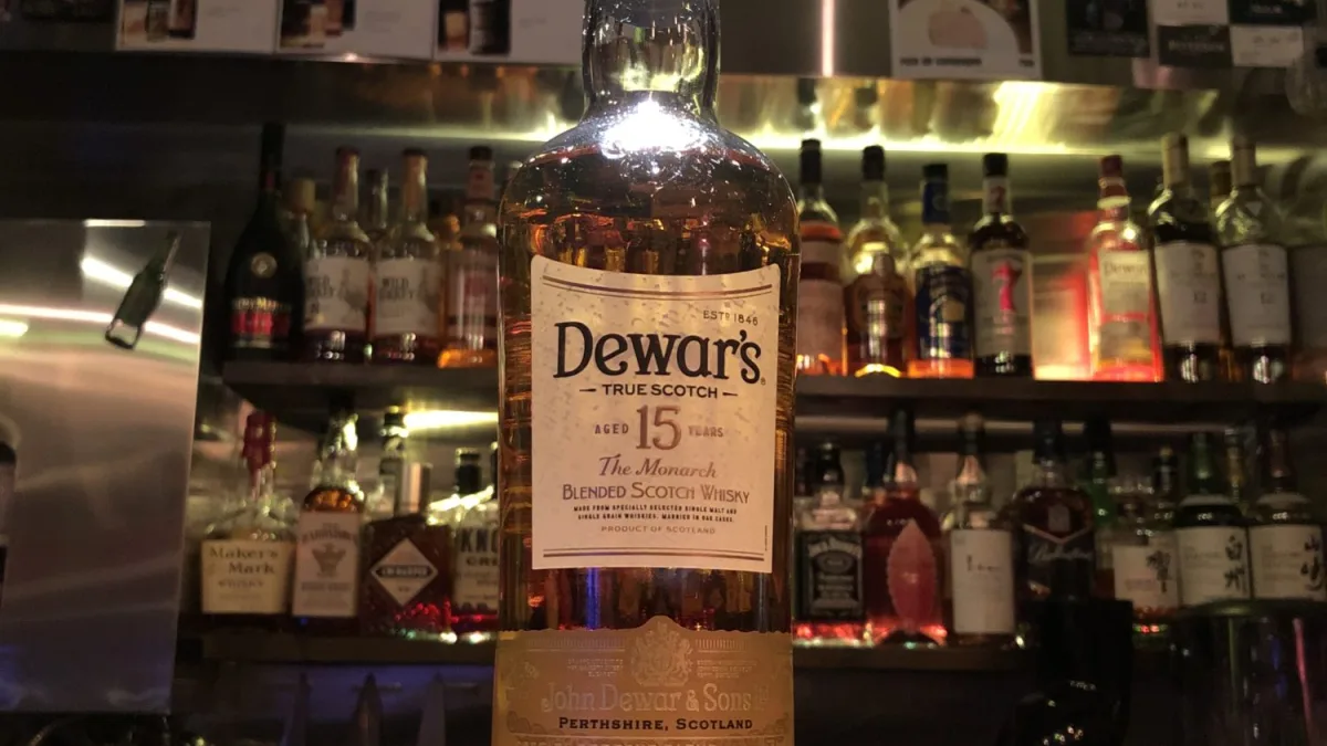 デュワーズ 15年｜甘く華やかなダブルエイジ・スコッチ｜bar83rd