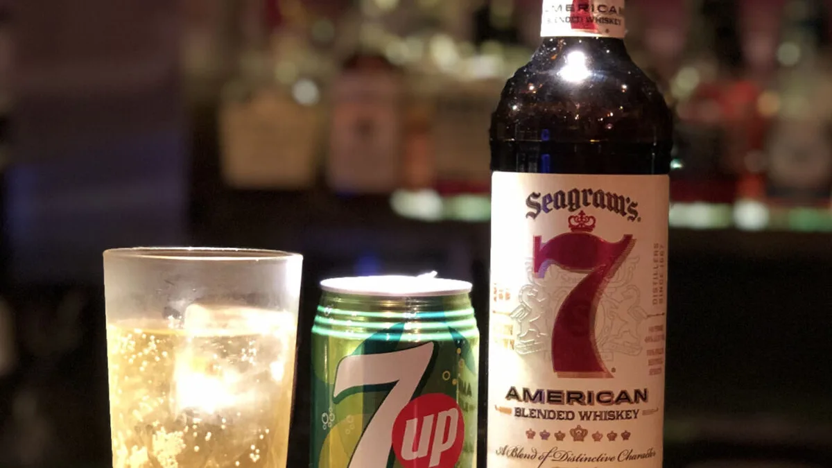 セブン・セブン（7&7）｜映画に登場する伝説のカクテル｜bar83rd
