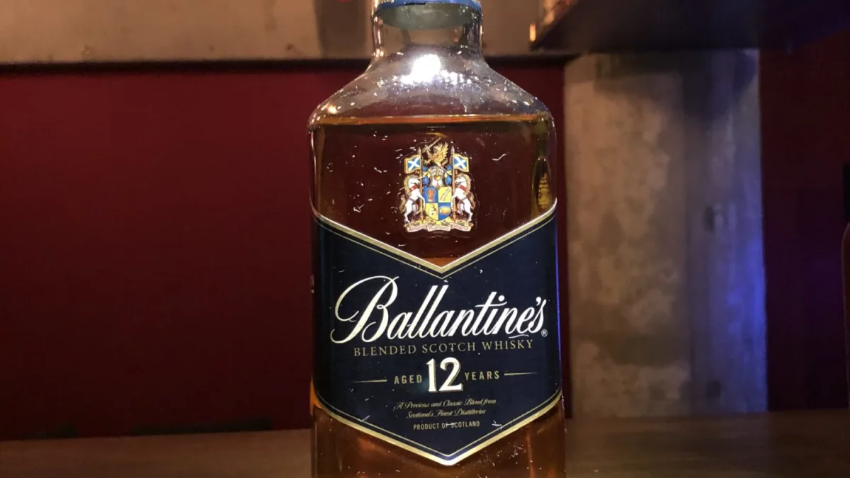 バランタイン 12年｜40種以上の原酒が奏でる至高のブレンド｜bar83rd