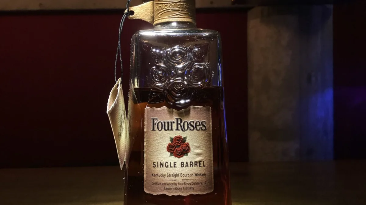 フォアローゼス シングルバレル｜一樽の個性を味わうバーボン｜bar83rd