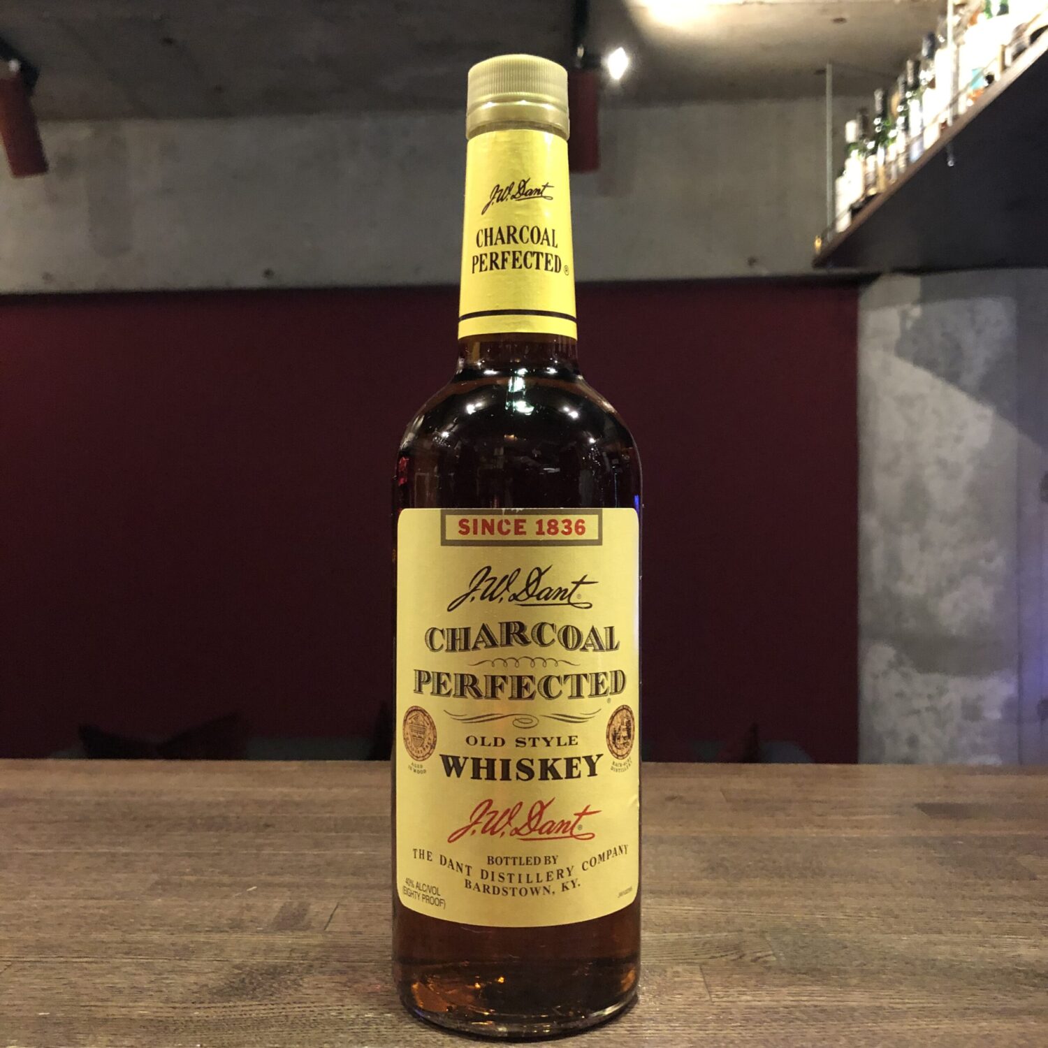 J.W. ダント チャコール パーフェクテッド | bar83rd（関内・横浜）