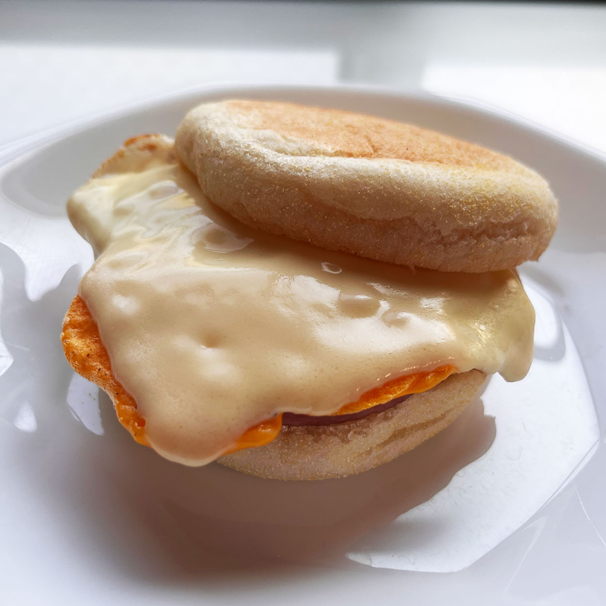 ハムチーズエッグマフィン