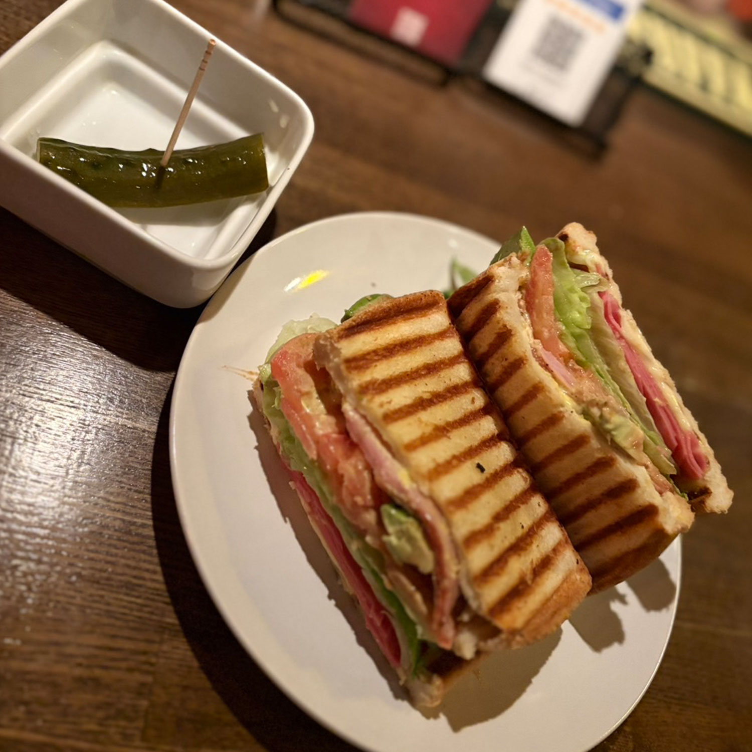 贅沢ダブルミートのホットサンド